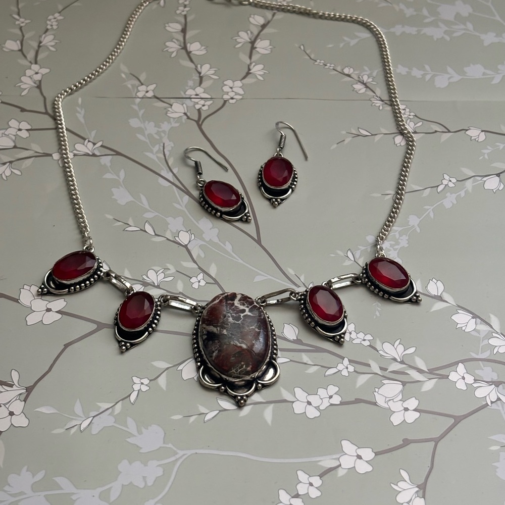 Crazy Lace Agate Simulated Ruby Necklace And Earr… - image 2